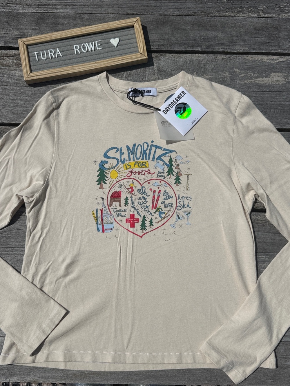 St. Moritz Is For Lovers Vintage Long Sleeve Tee in Dirty White
DAYDREAMER